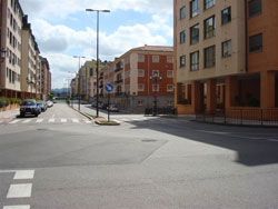 Estacionamiento del local comercial ubicado en Oviedo